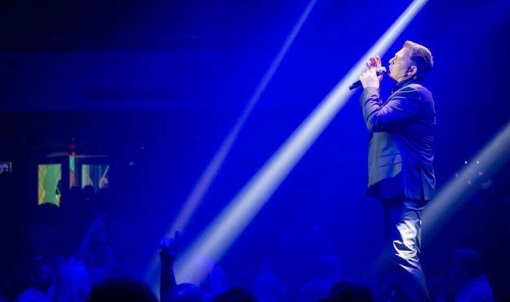 Η εντυπωσιακή πρεμιέρα του Νίκου Μακρόπουλου στο Frangelico (pics)