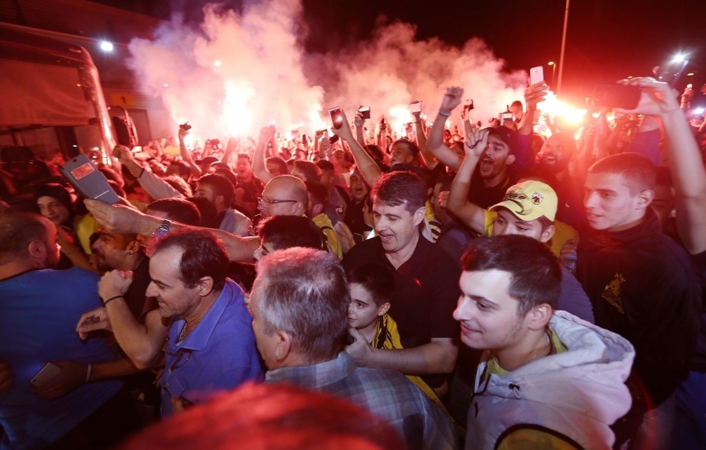ΑΕΚ: Χαμός στο αεροδρόμιο για τον Αραούχο! (pics, vids)