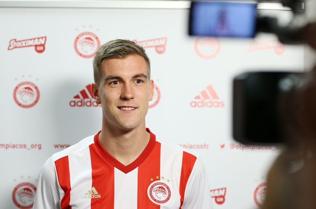 Ολυμπιακός: Οι πρώτες ώρες Ένγκελς στον Πειραιά