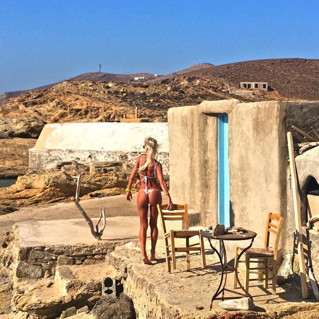 Ελληνίδα μάνα σε καυτές πόζες στο Instagram!