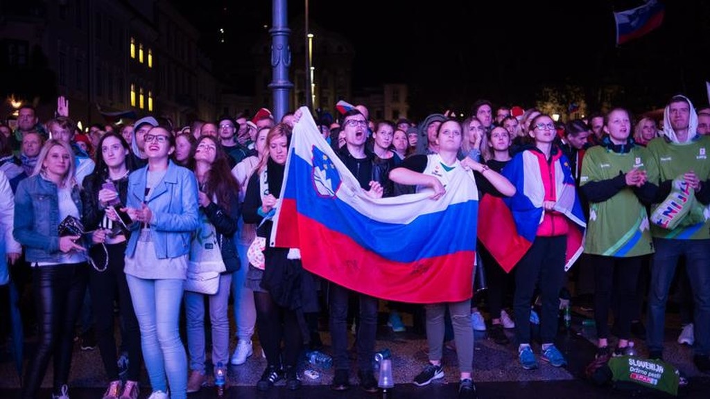 Ευρωμπάσκετ 2017: Τρελοί πανηγυρισμοί στην Σλοβενία για τον τίτλο (photos+videos)
