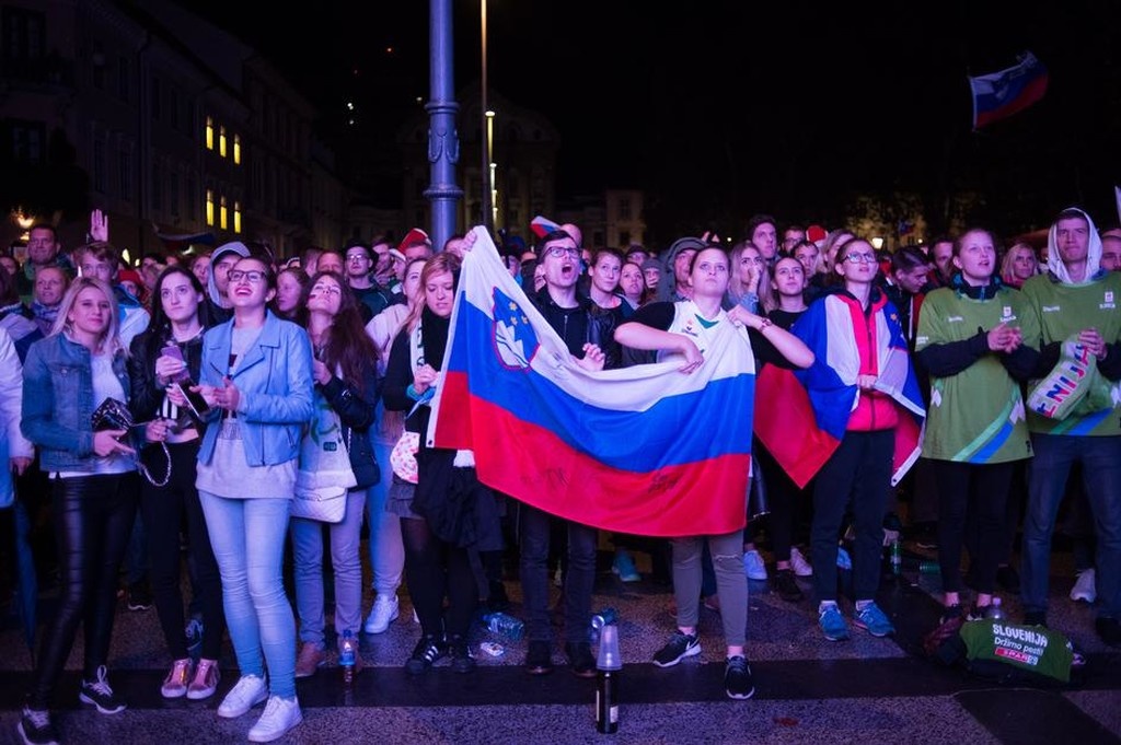 Ευρωμπάσκετ 2017: Τρελοί πανηγυρισμοί στην Σλοβενία για τον τίτλο (photos+videos)