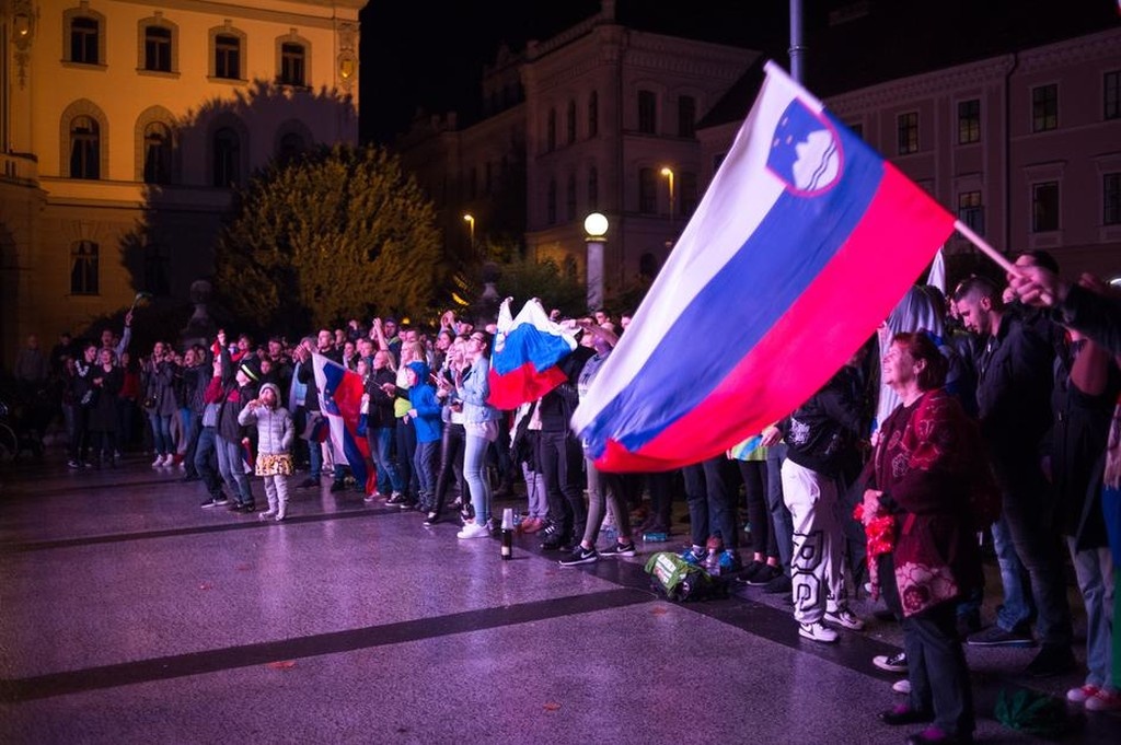 Ευρωμπάσκετ 2017: Τρελοί πανηγυρισμοί στην Σλοβενία για τον τίτλο (photos+videos)
