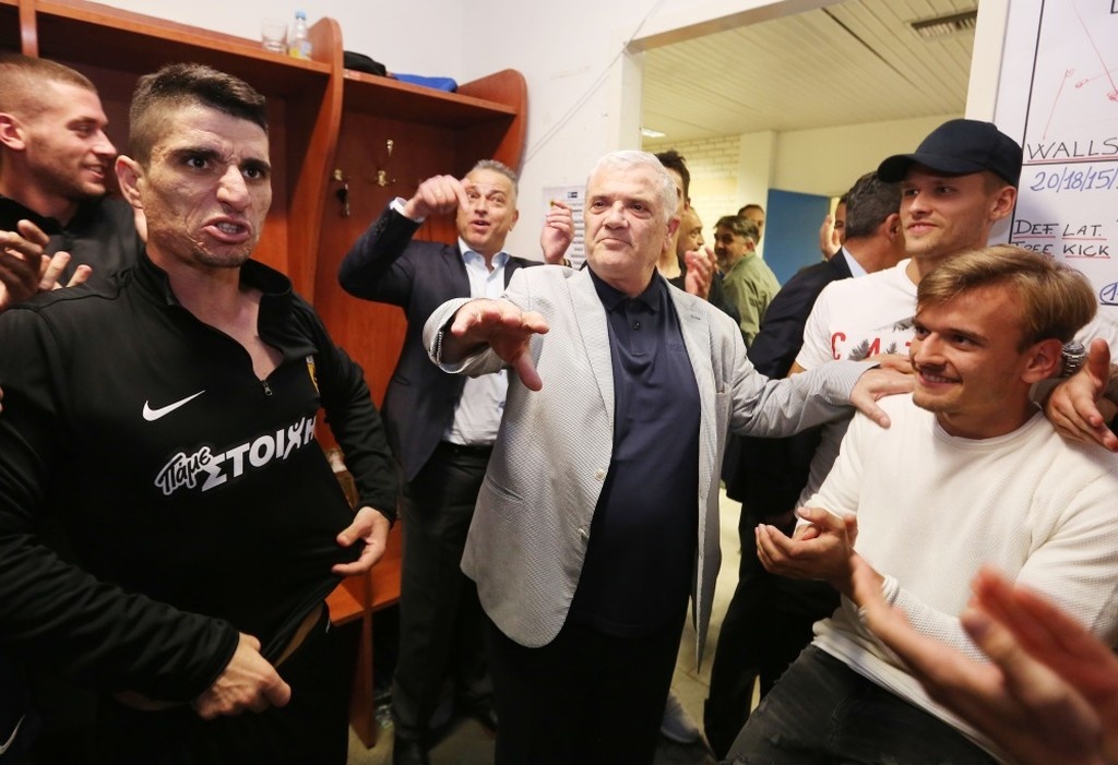 ΑΕΚ-Ολυμπιακός 3-2: Στήθηκε πάρτι στα κιτρινόμαυρα αποδυτήρια (pics)