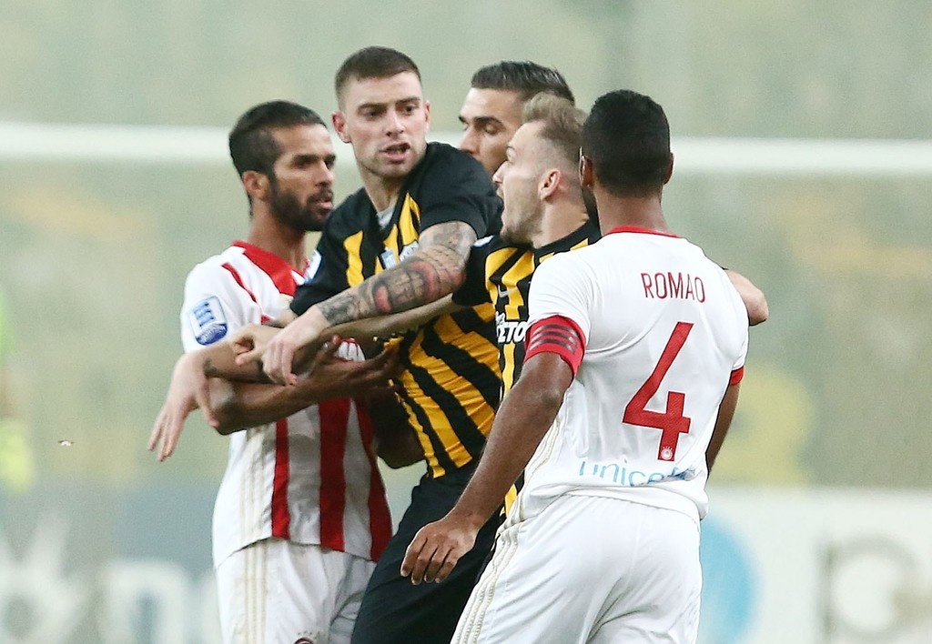 ΑΕΚ-Ολυμπιακό 3-2: Οι στιγμές έντασης στο ντέρμπι (pics)