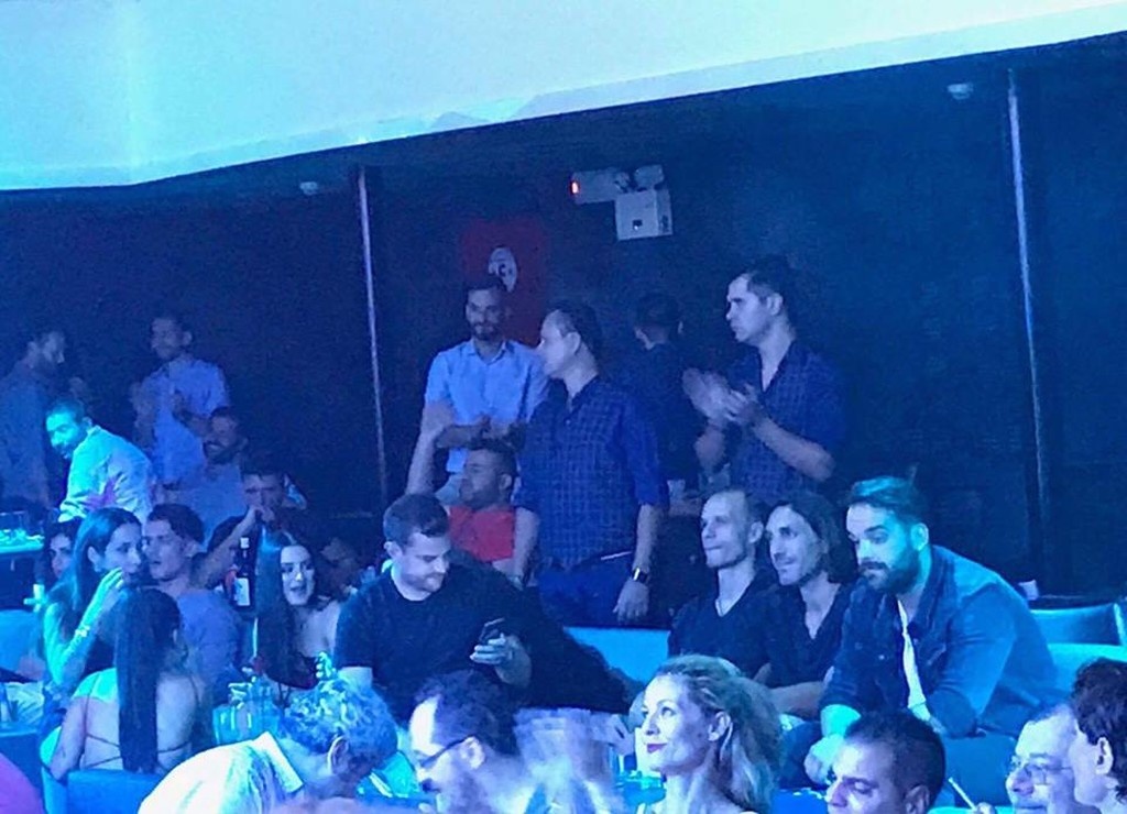 Άγγελος Μπασινάς και Σωτήρης Κυριάκος διασκέδασαν στον Νίκο Μακρόπουλο!