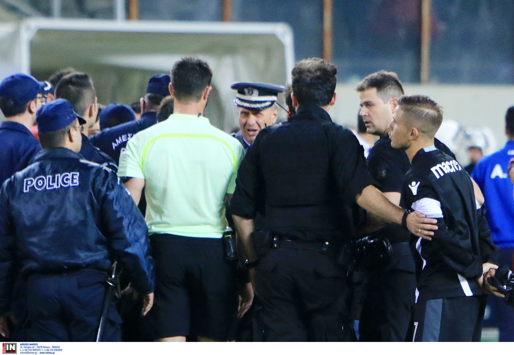 Τρομερά σκηνικά στην Λάρισα: Έφτυσε τον Ελ Καντουρί ο Κούγιας (vid)