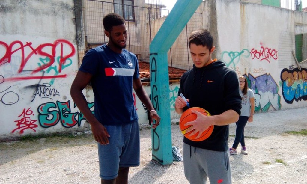 Επισκέφτηκαν σχολεία παίκτες των Τρικάλων BC Aries