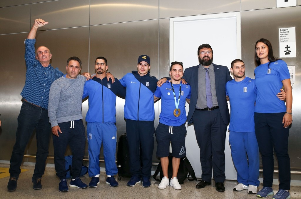 Πετρούνιας: «Θα μείνω στην κορυφή» (pics)