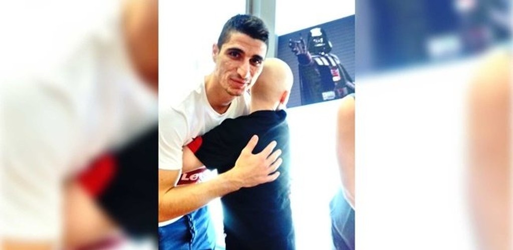 Το άλλο πρόσωπο του Μάνταλου που σκόρπισε συγκίνηση! (pic)