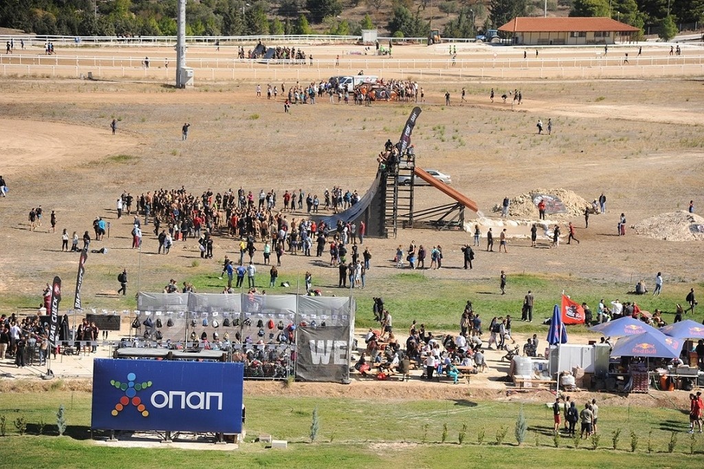 Απόβαση από 2.500 «Λεγεωνάριους» του «Legion Run Athens 2017» στον Ιππόδρομο Αθηνών στο Μαρκόπουλο