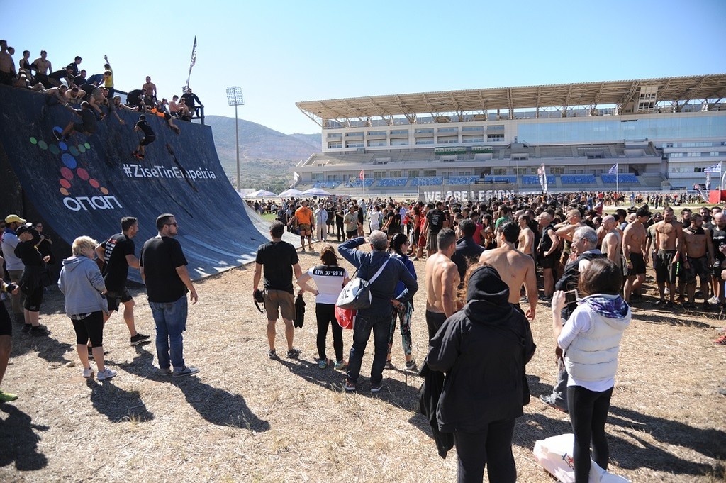 Απόβαση από 2.500 «Λεγεωνάριους» του «Legion Run Athens 2017» στον Ιππόδρομο Αθηνών στο Μαρκόπουλο