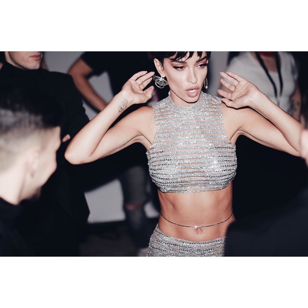 Φωτιά! Η Φουρέιρα του Μποτία με καυτά μαύρα εσώρουχα!