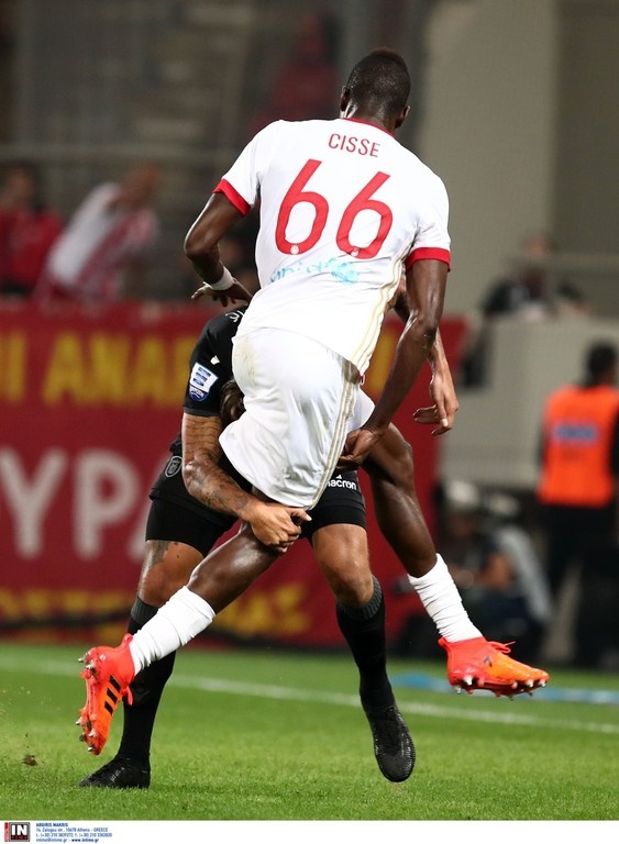 Ολυμπιακός-ΠΑΟΚ: Θερμό επεισόδιο Πρίγιοβιτς-Σισέ!