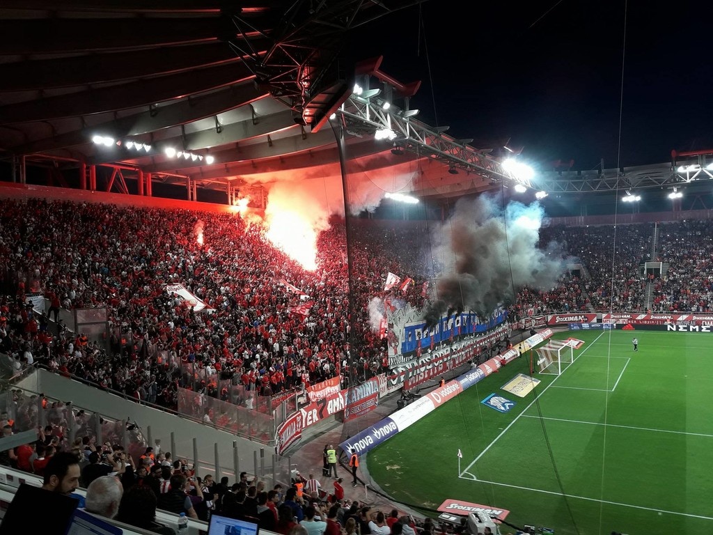 Ολυμπιακός-ΠΑΟΚ: Γι' αυτό άργησε να ξεκινήσει το ντέρμπι! (vid,pics)