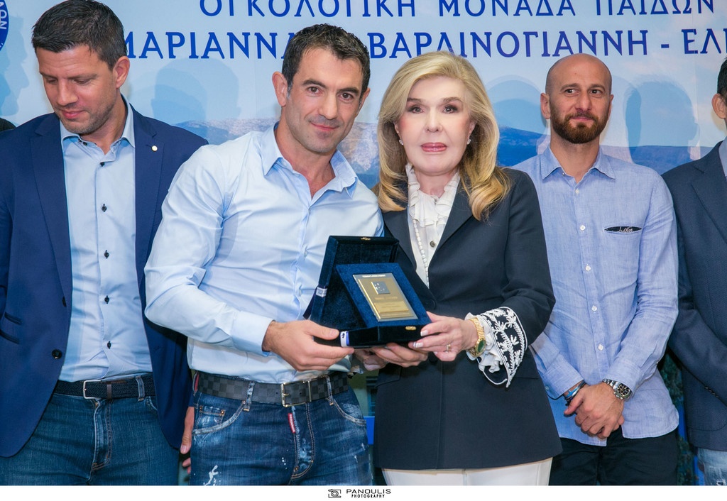 Ο Σύλλογος «ΟΡΑΜΑ ΕΛΠΙΔΑΣ» τιμά την «ΕΘΝΙΚΗ ΕΛΛΑΔΟΣ 2004» (pics)