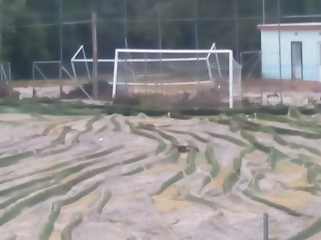 Αδιανόητο: Ο «Δαίδαλος» ξήλωσε ολόκληρο το γήπεδο στα Χανιά! (vid, pics)