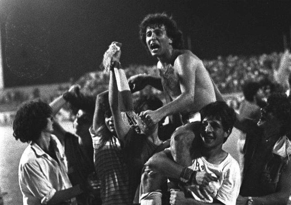 Τάκης Λεμονής