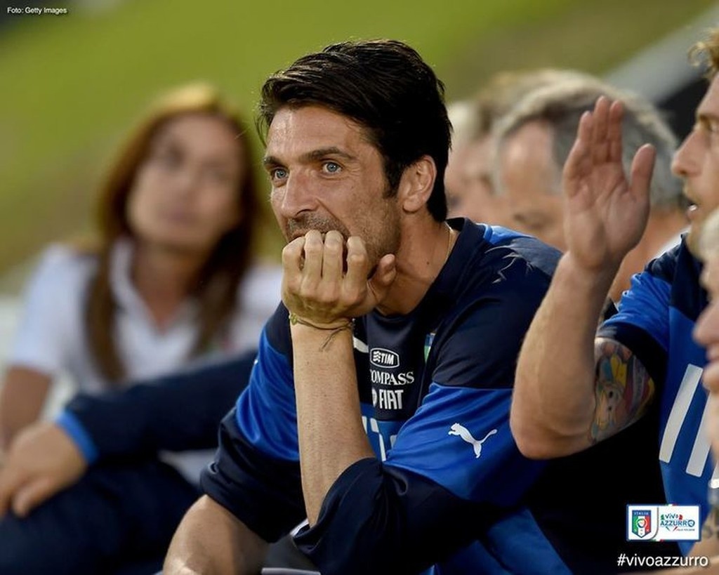 Ιταλία: Αυτές είναι οι 10 απίστευτες αποκρούσεις του θρύλου Τζίτζι Μπουφόν! (photos+video)