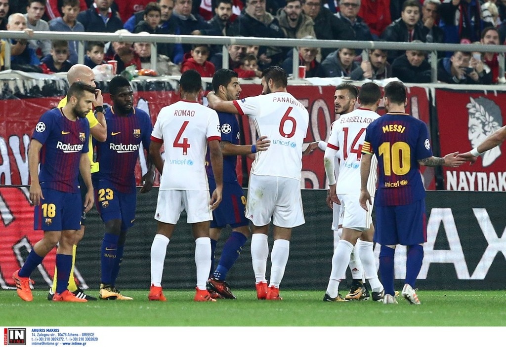 Ολυμπιακός-Μπαρτσελόνα: Το «ντου... αγάπης» στον Μέσι και η μανούρα (pics)