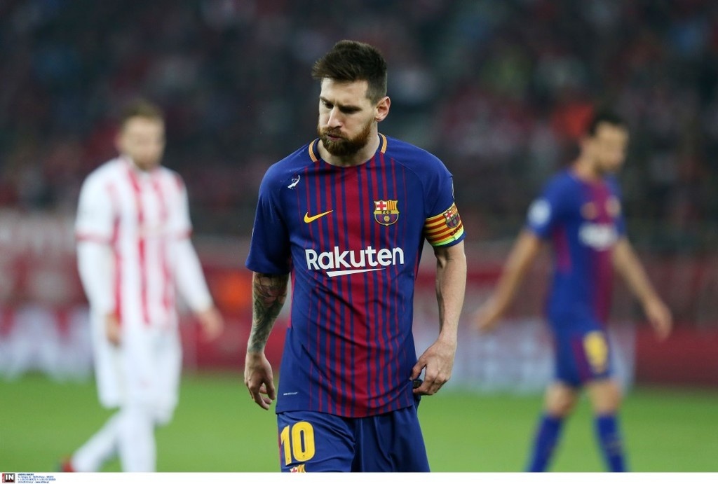 Ολυμπιακός-Μπαρτσελόνα: Το «ντου... αγάπης» στον Μέσι και η μανούρα (pics)