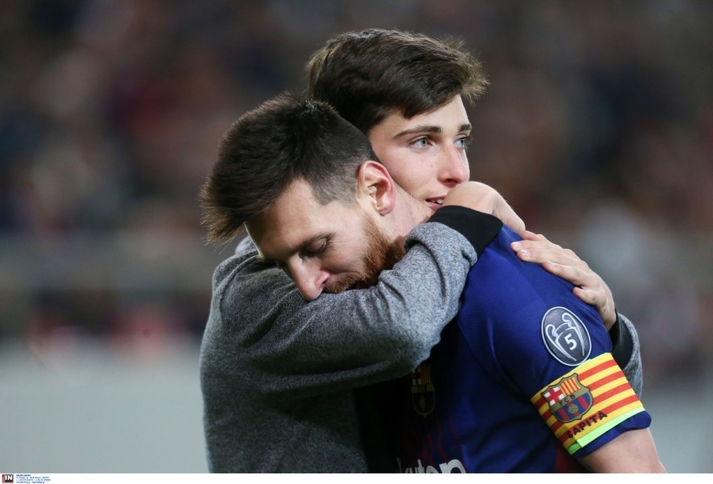 Ολυμπιακός-Μπαρτσελόνα: Το «ντου... αγάπης» στον Μέσι και η μανούρα (pics)