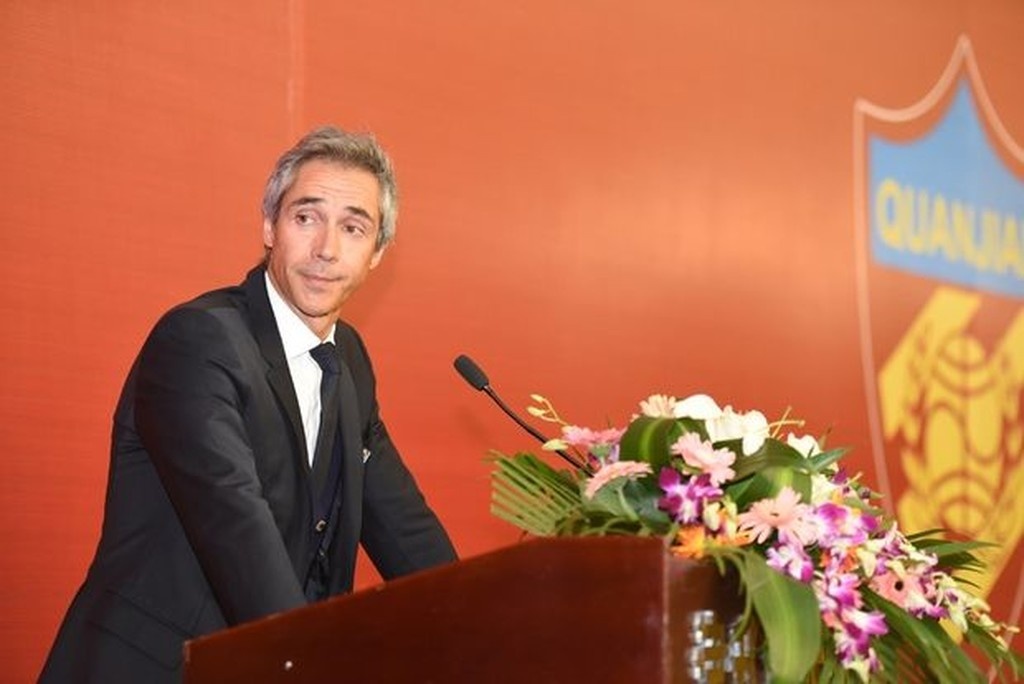 Τιανγίν Κουανιάν: Έκπληξη με Πάουλο Σόουζα! (photos)