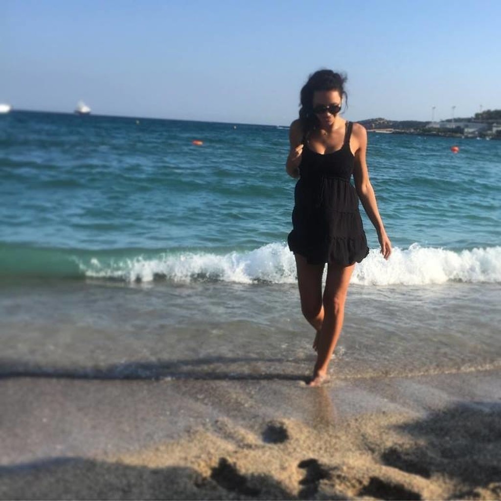 Ελληνίδα αθλήτρια μας… κόλασε με το μπούστο της στα μπουζούκια!