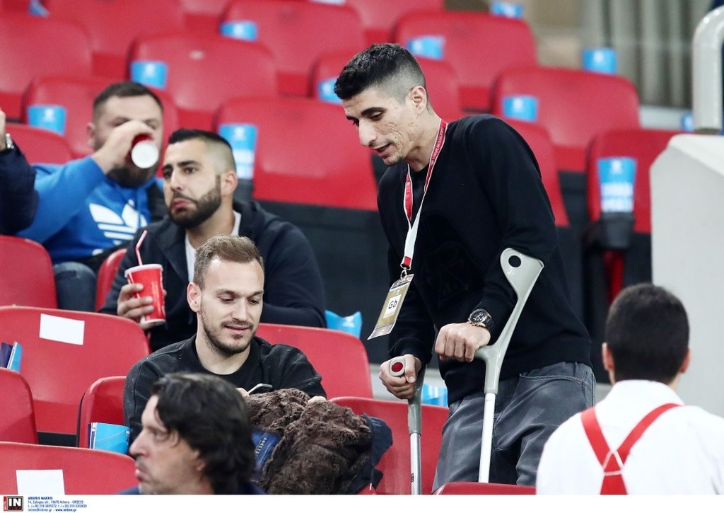 Ελλάδα-Κροατία: Τρομερή σκηνή με Μάνταλο-Καρεμπέ (vid, pics)