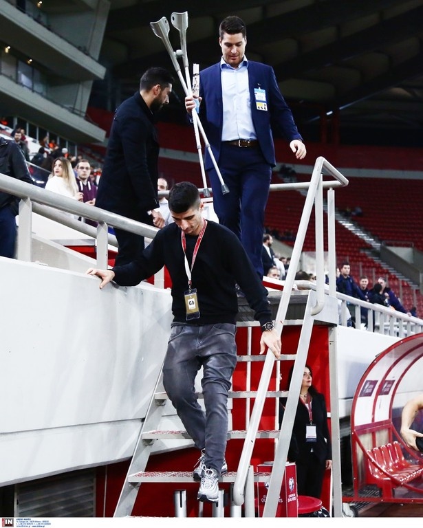 Ελλάδα-Κροατία: Τρομερή σκηνή με Μάνταλο-Καρεμπέ (vid, pics)