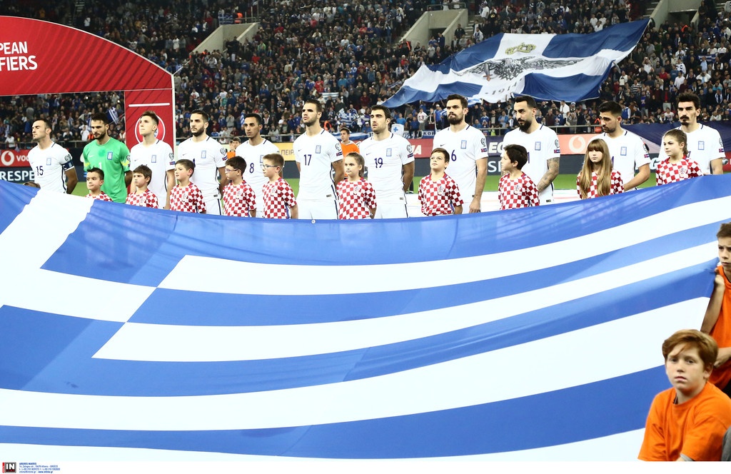 Ελλάδα-Κροατία: Ανατριχίλα με τον Εθνικό Ύμνο στο φινάλε του αγώνα! (pics)