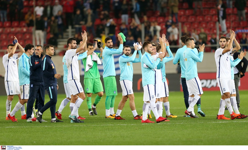 Ελλάδα-Κροατία: Ανατριχίλα με τον Εθνικό Ύμνο στο φινάλε του αγώνα! (pics)