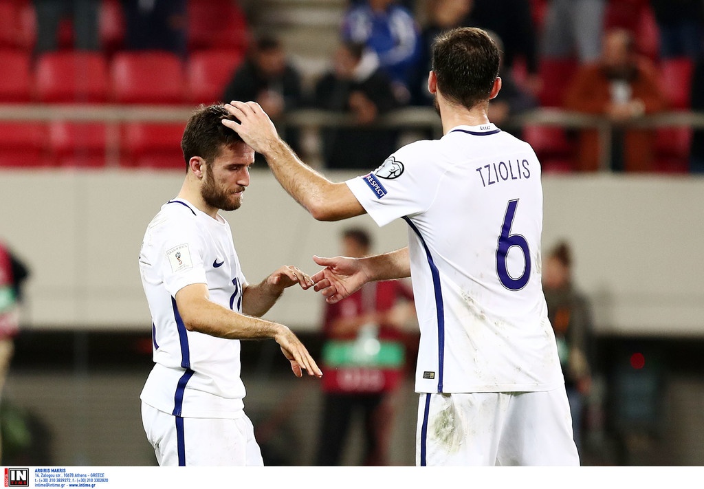 Ελλάδα-Κροατία: Ανατριχίλα με τον Εθνικό Ύμνο στο φινάλε του αγώνα! (pics)