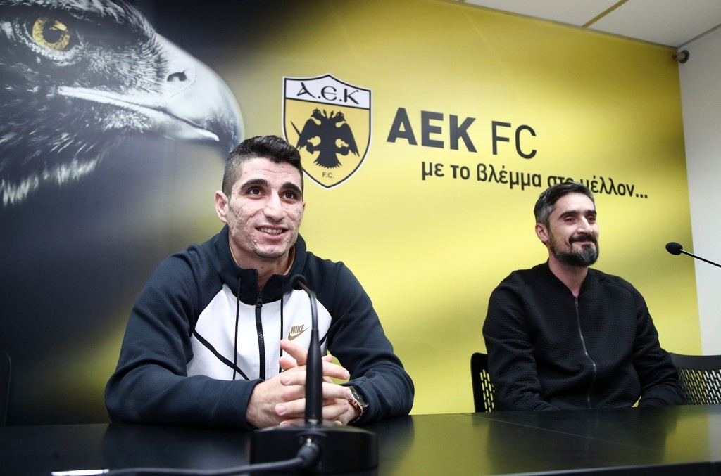 Μάνταλος: «Θέλω να επιστρέψω σύντομα για να σηκώσω το πρωτάθλημα»! (pics)