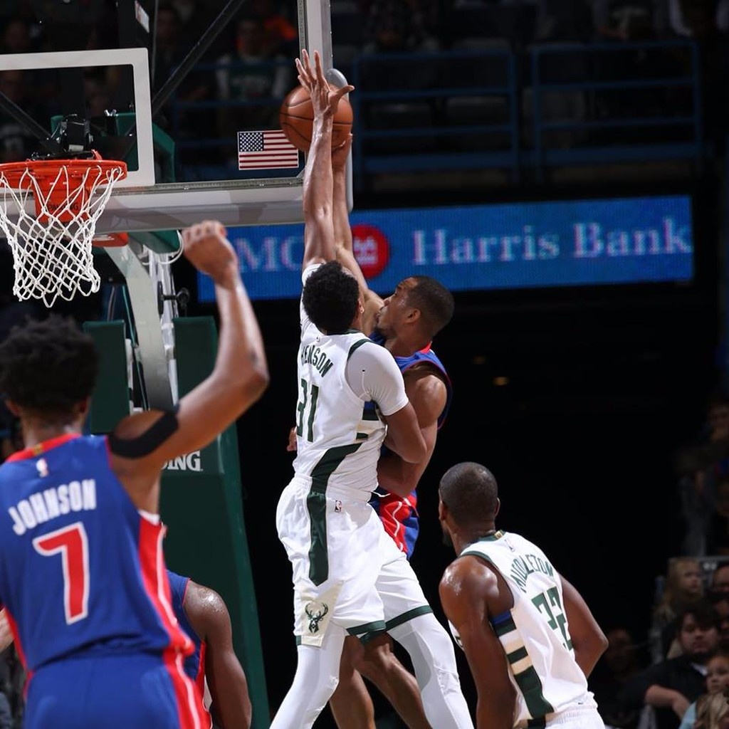 NBA: Δεν… σταματά πουθενά ο Αντετοκούνμπο (photos+video)