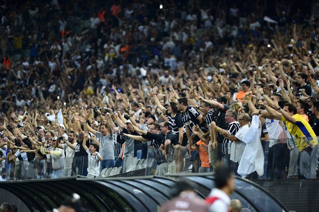 Βραζιλία: Πρωταθλήτρια η Κορίνθιανς (photos+video)