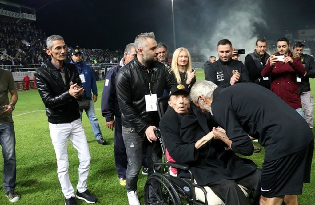 «Σείστηκε» το «Γεντί Κουλέ» για τον θρυλικό Γκέραρντ: «Δε θα σε ξεχάσουμε ποτέ, Ολλάνδε»! (pics)