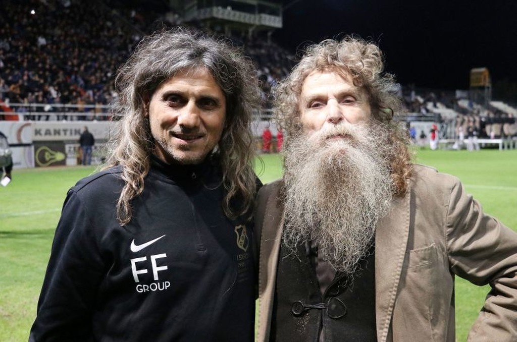 Αυτή είναι η πιο… ροκ φωτογραφία από τη γιορτή για τον Γκέραρντ!