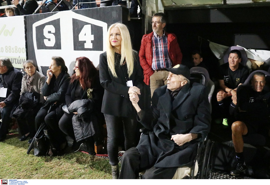 «Σείστηκε» το «Γεντί Κουλέ» για τον θρυλικό Γκέραρντ: «Δε θα σε ξεχάσουμε ποτέ, Ολλάνδε»! (pics)