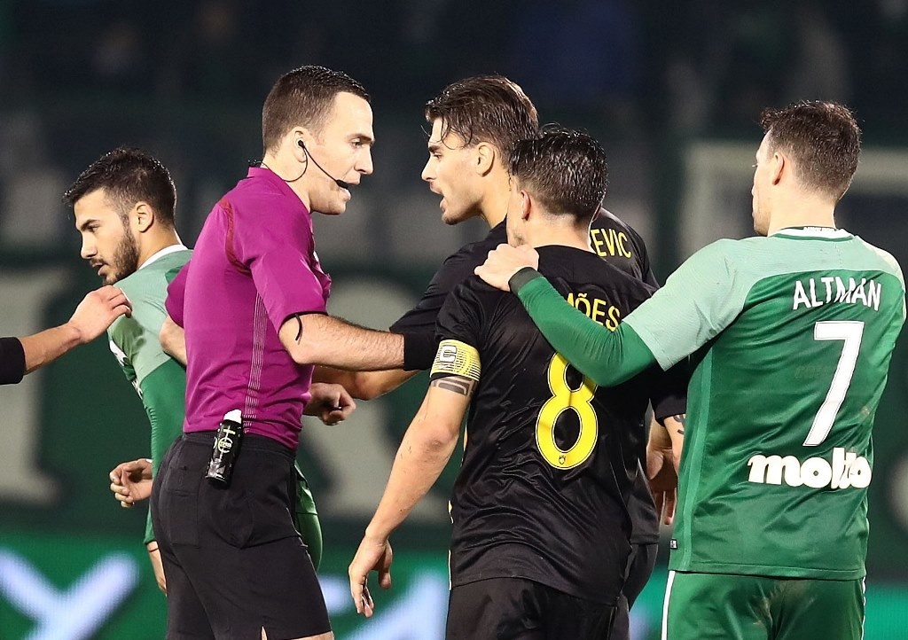 Παναθηναϊκός - ΑΕΚ: Το επεισόδιο Σιμόες-Βιγιάφανιες που δεν πήραμε πρέφα στο ντέρμπι (photos)