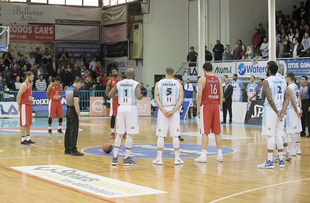 «Σύρραξη» στο Βενετόκλειο! Γεωργαλής και Παπαπέτρου «αρπάχτηκαν» μετά τη διεκδίκηση ριμπάουντ (vid)