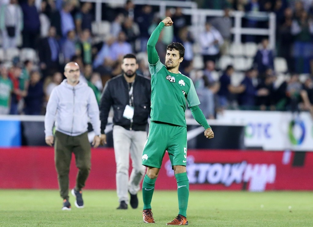 Γνωστός παίκτης του Παναθηναϊκού δίνει το προγνωστικό του για το Σπόρτινγκ-Ολυμπιακός! (photos)