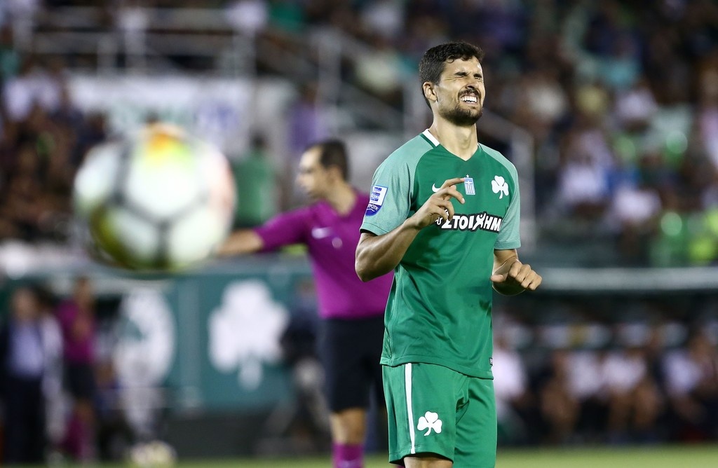 Γνωστός παίκτης του Παναθηναϊκού δίνει το προγνωστικό του για το Σπόρτινγκ-Ολυμπιακός! (photos)