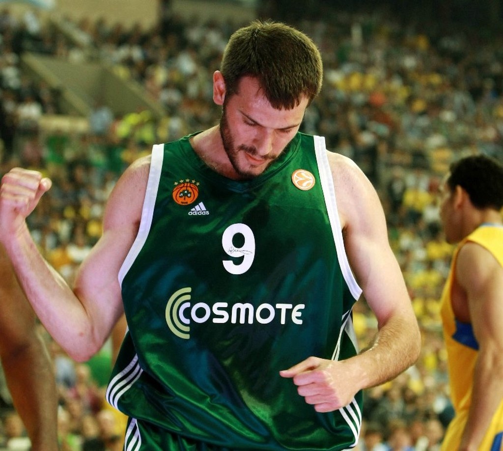 Ηλυσιακός: Μετονομάζεται σε «Αντώνης Φώτσης» το κλειστό! (photos)