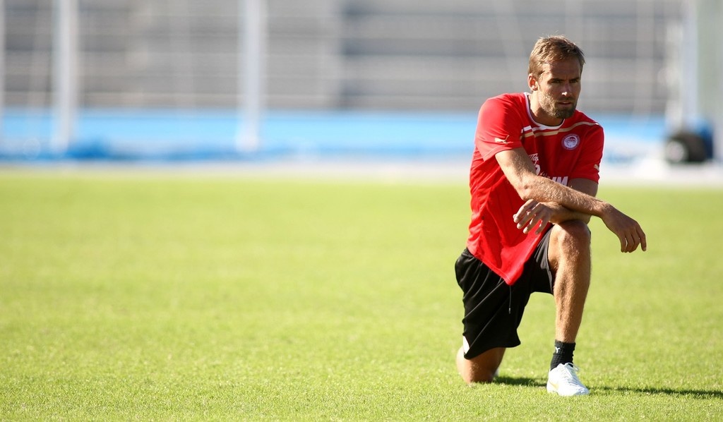 «Βόμβα»! Πρώην άσος του Ολυμπιακού αναλαμβάνει την ΑΪΚ Στοκχόλμης (photos)