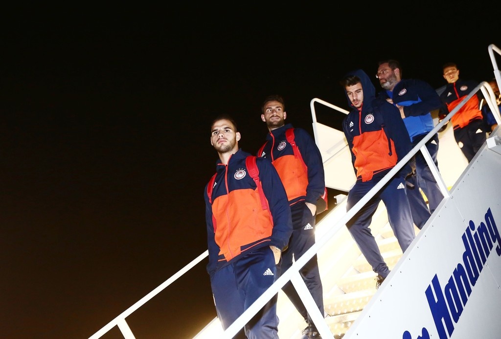 «Κάηκε» η Κέρκυρα για τον Ολυμπιακό (photos)