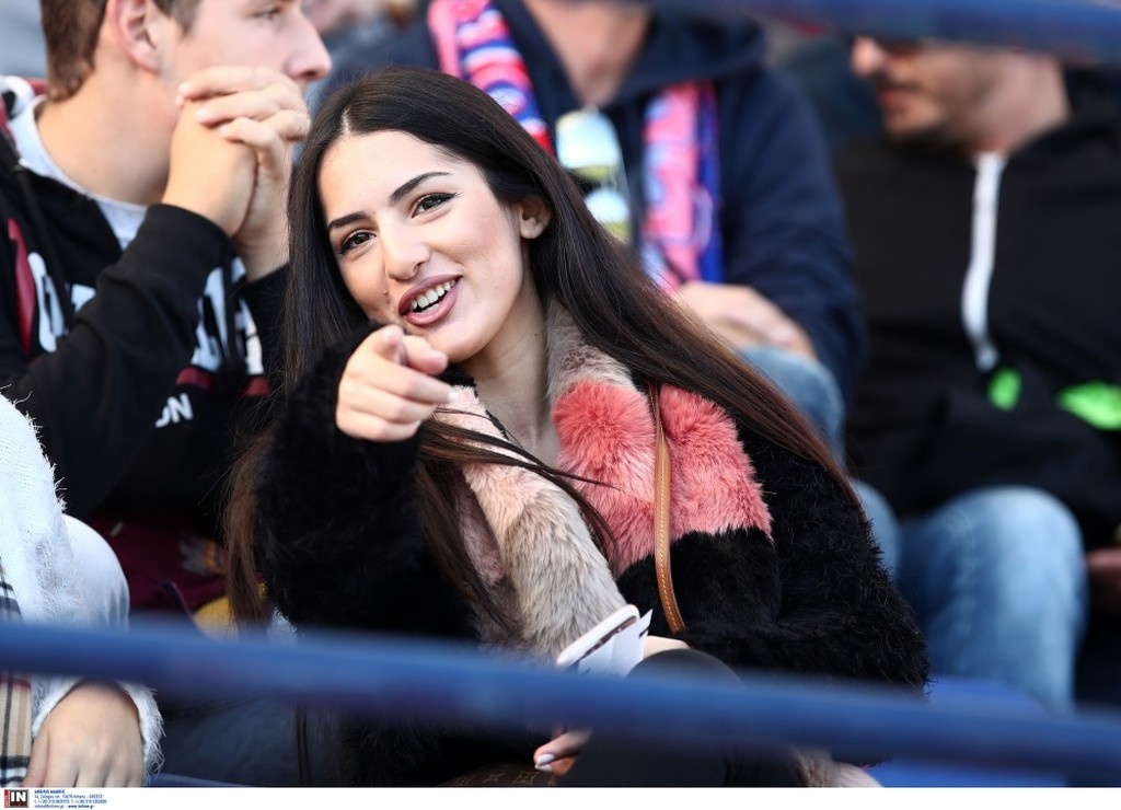 Το μελαχρινό με το κασκόλ που τρέλανε τη Νέα Σμύρνη στο Πανιώνιος-ΠΑΟΚ (photos)