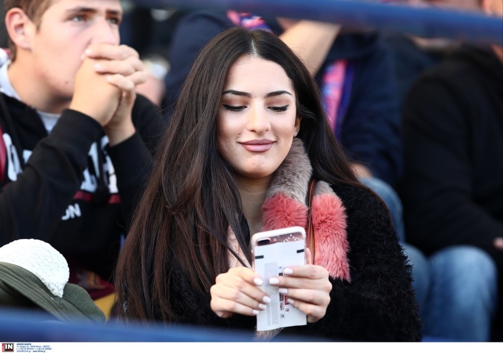 Το μελαχρινό με το κασκόλ που τρέλανε τη Νέα Σμύρνη στο Πανιώνιος-ΠΑΟΚ (photos)