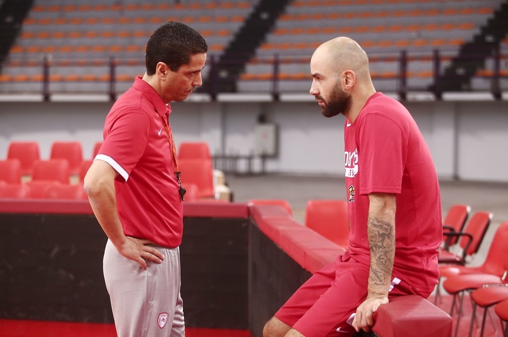 Ολυμπιακός: «Πετάει» με Σπανούλη στην Βαλένθια (photos)