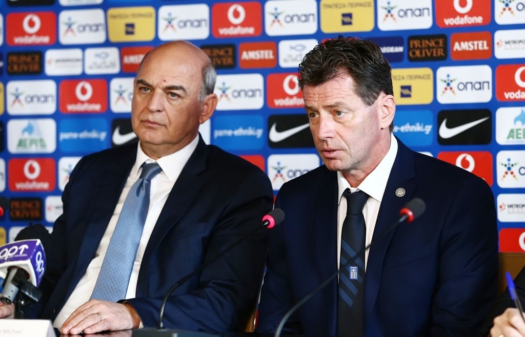 Ελλάδα: Η παρουσίαση Σκίμπε (photos)